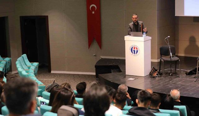 GAÜN’de TMDK Konferansı