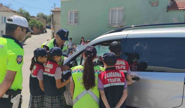 Germencik’te öğrencilere uygulamalı trafik eğitimi