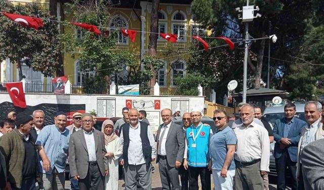 Hac kafilesi dualarla uğurlandı