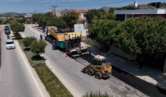 İzmir Büyükşehir Belediyesi asfalt atağı başlattı