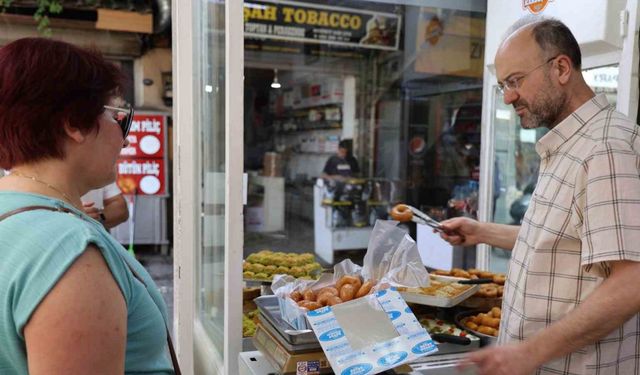 İzmir’de 7 metrekarelik dükkanda 100 yıllık tatlı durağı