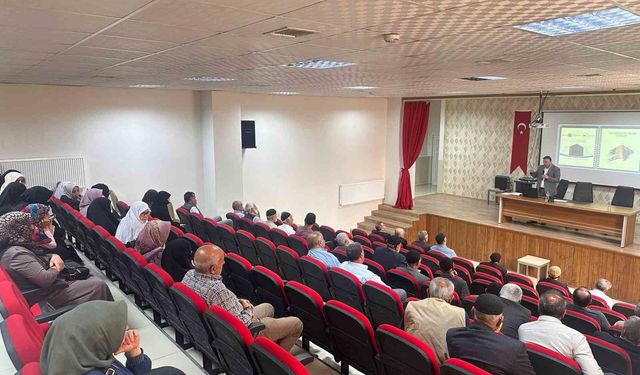 Kovancılar’da uygulamalı hac eğitim semineri düzenlendi