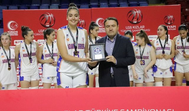 Kütahya’daki ’Basketbol U16 Kızlar Basketbol Türkiye Şampiyonası’ sona erdi