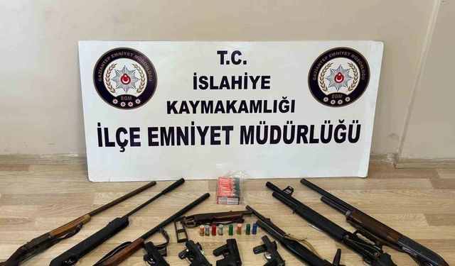 Meskun mahalde havaya silahla ateş açan 9 kişi yakalandı