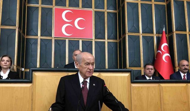 MHP Lideri Bahçeli: (Sinan Ateş davası) "Beklentimiz, iddianamenin kabul edilip yargılamanın başlamasıdır; kimin elinde hangi belge varsa mahkeme ile paylaşmalı"