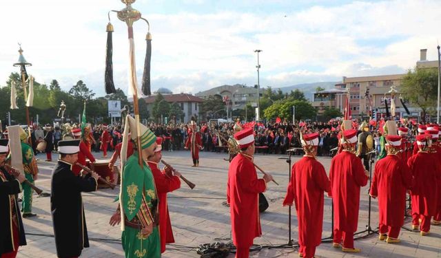 MSB Mehteran Birliği, Erzincan’da konser verdi