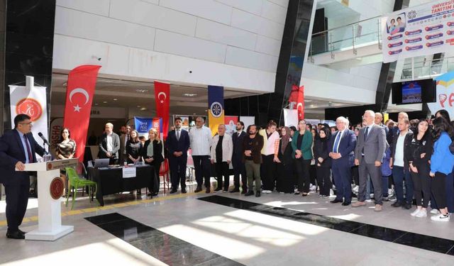 NEVÜ ev sahipliğinde düzenlenen ‘Üniversite Tanıtım Fuarı’na yoğun ilgi