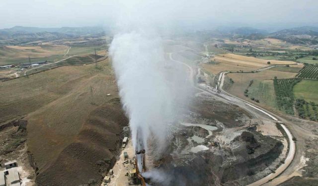 Patlamaların 10 gündür devam ettiği sondaj tedirgin ediyor