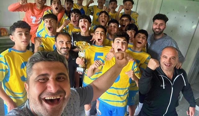 Siirt İl Özel İdare Spor U15 Takımı, Türkiye’nin en iyi dört takımı arasına girdi