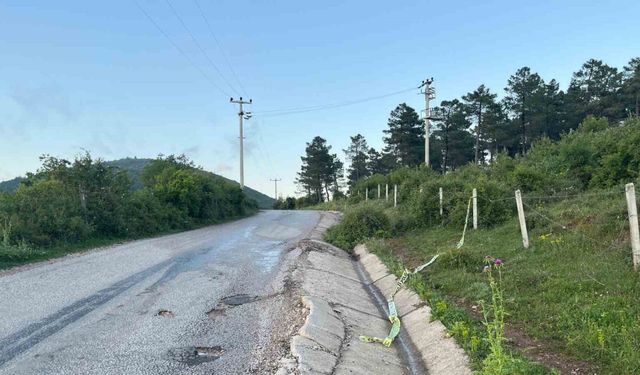 Sürüklenerek jandarma aracına çarpan motosikletli öldü