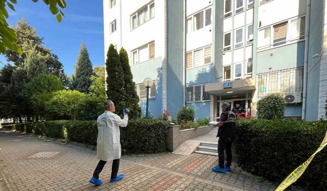 Tadilat meselesi sebebiyle apartman yöneticisi komşusuna pusu kurdu