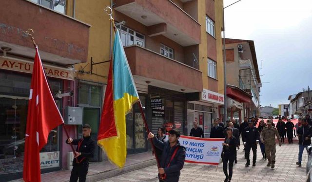 Tercan’da Gençlik Yürüyüşü yapıldı