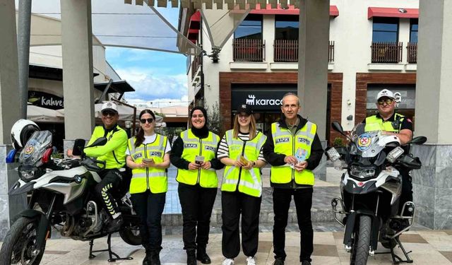 Trafik ekipleri vatandaşları uyardı: ’Hayatla Yarışılmaz’