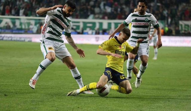 Trendyol Süper Lig: Konyaspor: 0 - Fenerbahçe: 0 (İlk yarı)