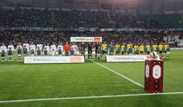 Trendyol Süper Lig: Konyaspor: 0 - Fenerbahçe: 0 (Maç devam ediyor)