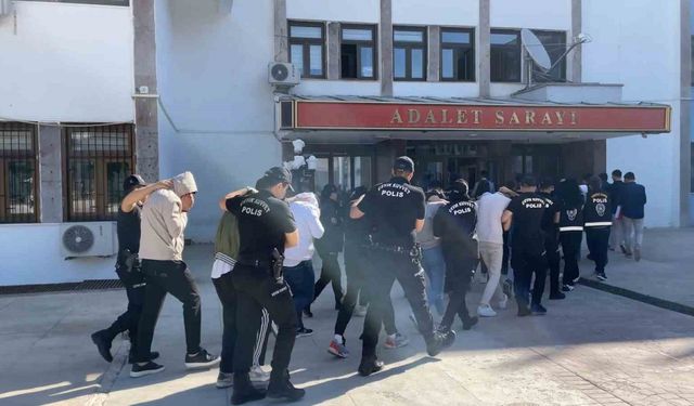 Tunceli’de 50 milyon liralık vurgun yapan çeteye operasyon: 17 gözaltı