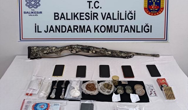 Balıkesir'de uyuşturucu operasyonunda 4 şüpheli tutuklandı