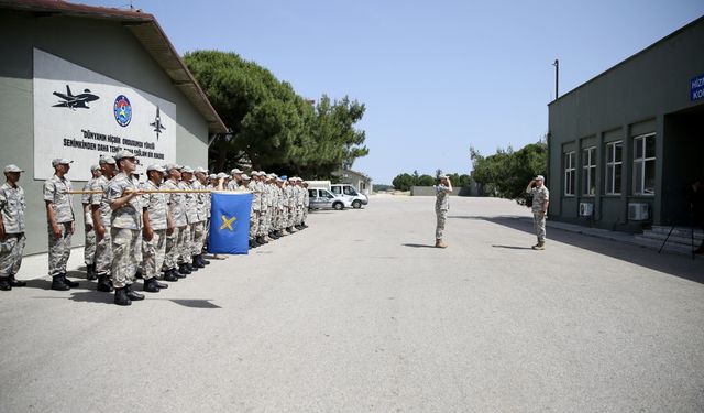 Bandırma 6'ncı Ana Jet Üs Komutanlığı'nda "gökyüzü bekçileri"nin bayram heyecanı