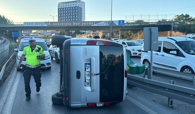 Bayrampaşa'daki trafik kazasında 3 kişi yaralandı