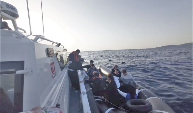 Çanakkale Ayvacık açıklarında 75 düzensiz göçmen yakalandı