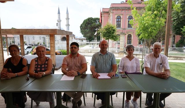 Edirne Kent Konseyi  belediye meclisinin yaptığı şehir içi ulaşım zammına tepkili