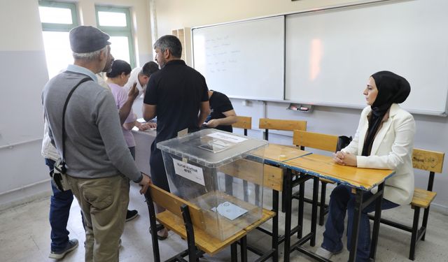 Edirne'de temizlik görevlisinin hatası yüzünden Umurbey Mahallesi bir kez daha sandığa gitti