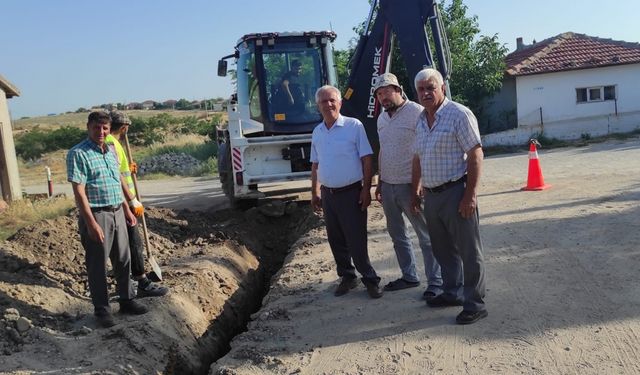 Esetçe beldesinde doğal gaz altyapı çalışmaları sürüyor