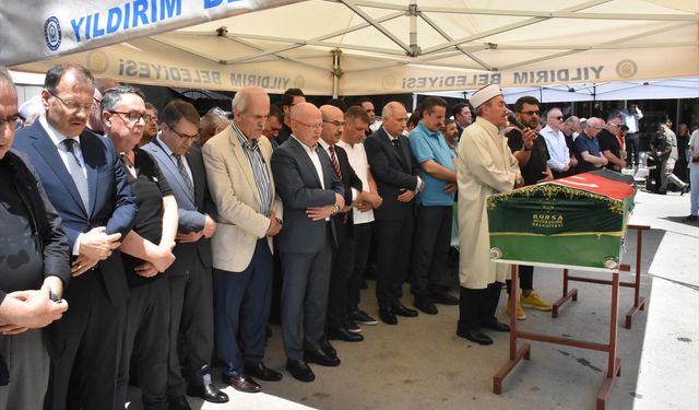 Eski AK Parti Bursa Milletvekili Pakyürek'in cenazesi toprağa verildi