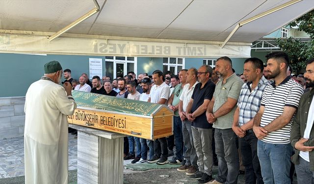 GÜNCELLEME - Kocaeli'de tersanedeki gemide çıkan yangında yaralanan personel öldü