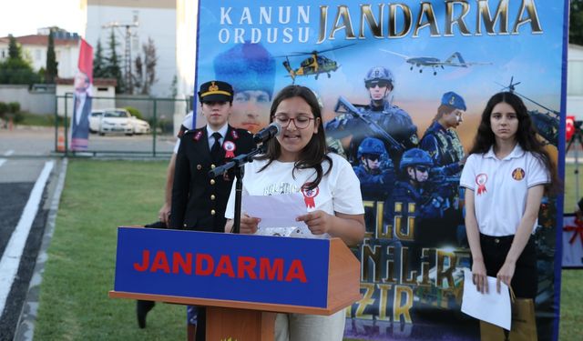 Jandarma için yazdığı şiirle Türkiye birincisi olan öğrenci duygularını anlattı