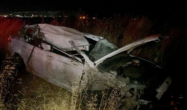 Kırklareli'nde ehliyetsiz sürücü idaresindeki araç ile traktörün çarpıştığı kazada 1 kişi öldü