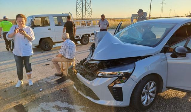 Kırklareli'nde otomobil ile kamyonetin çarpıştığı kazada 7 kişi yaralandı