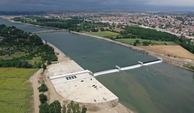 Meriç Nehri'ndeki hidroelektrik santralinden gelecek ay elektrik üretimine başlanacak