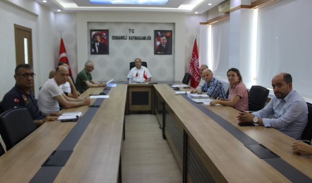 Osmaneli'de mevsimlik tarım işçileri ile ilgili alınacak tedbirlere yönelik toplantı gerçekleştirildi
