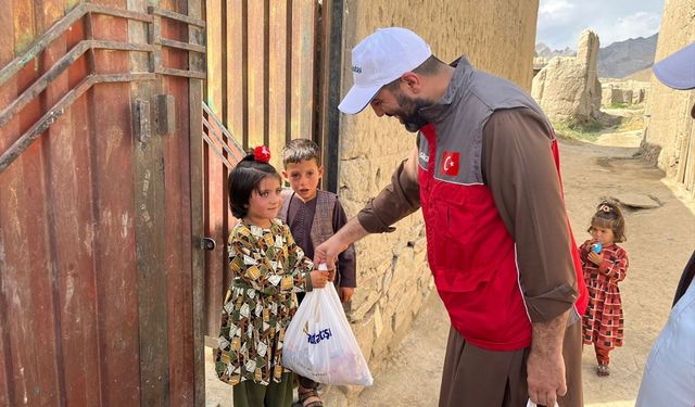 Sadakataşı Derneği, yaklaşık 1 milyon kişiye kurban eti dağıttı