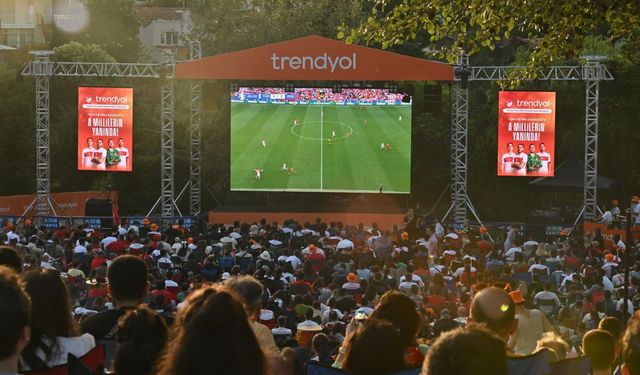 Türkiye-Çekya maçı Trendyol sponsorluğunda kurulan dev ekrandan izlenebilecek