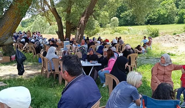 Bilecik'in Pazaryeri ilçesinde şükür duası