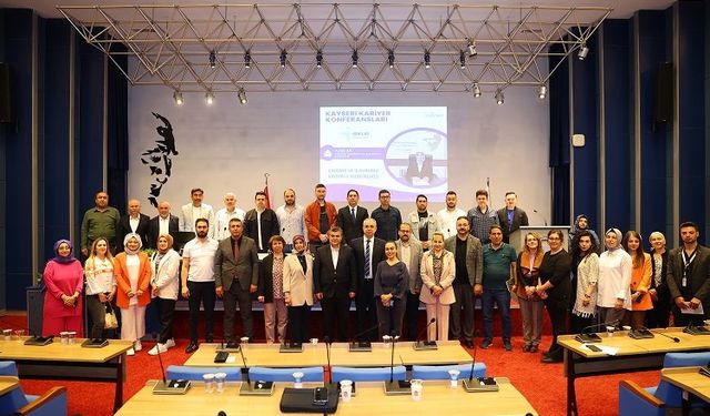 Büyükşehir’in Kayseri Kariyer Konferansları sürüyor