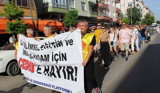 Edirne Keşan’da 'Müfredata Hayır' yürüyüşü