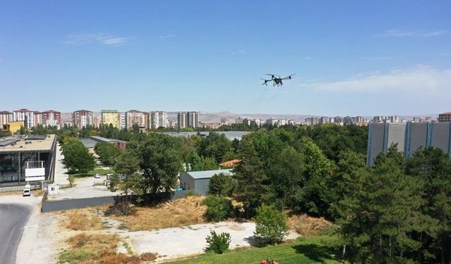 Kayseri Kocasinan'da drone ile kapsamlı ilaçlama