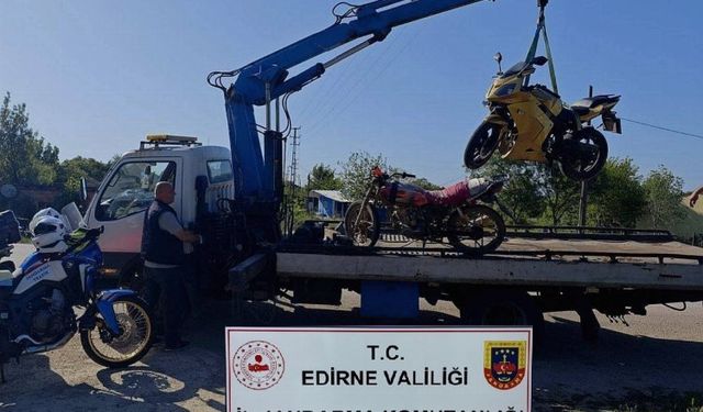 Keşan'da motosiklet sürücülerine trafik jandarma'dan uyarı!