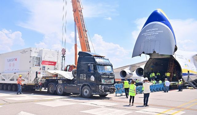 Tarihi yolculuk başlıyor... Türksat 6A, 5 milyar insana ulaşacak