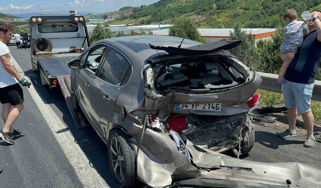 6 aracın karıştığı zincirleme kaza: 6 yaralı