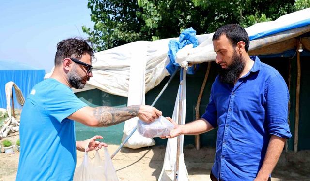 Adana’da binlerce ihtiyaç sahibi aileye kurban eti dağıtıldı