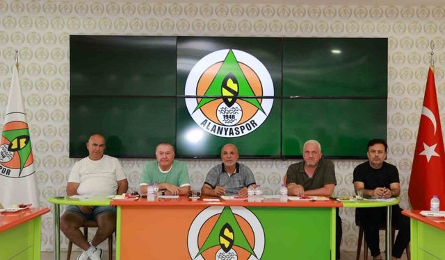 Alanyaspor’da yeni sezonun ilk toplantısı yapıldı