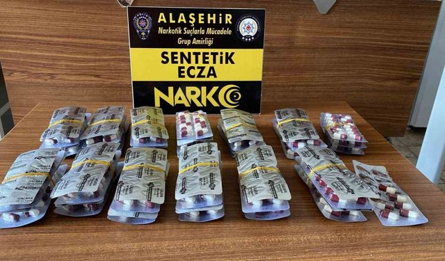 Alaşehir’de uyuşturucu tacirlerine operasyon