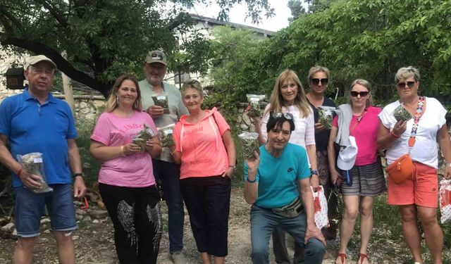 Alman turistler yıllardır aradıkları şifayı Antalya’nın doğasında buldular