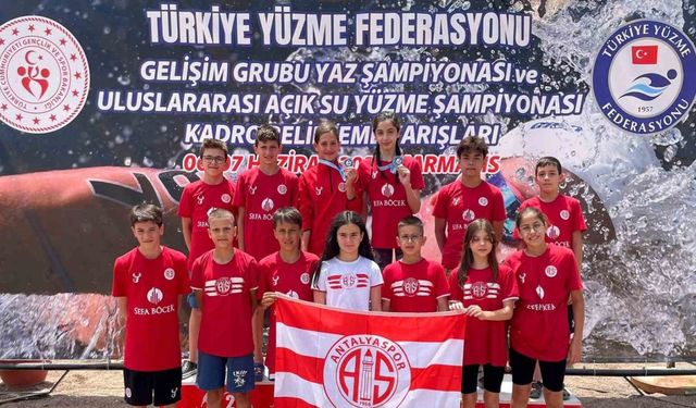 Antalyaspor’un 7 yüzücüsü milli takımda