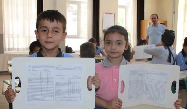 Aydın’da 199 bin 181 öğrenci karne aldı