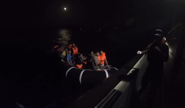 Ayvacık açıklarında Yunan unsurlarınca ölüme terk edilen 34 kaçak göçmen kurtarıldı